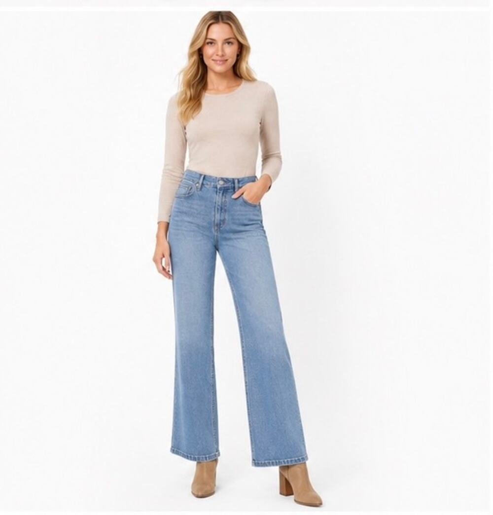 Altered State High Rise Wide Leg Jeans Size 28/7 Light Wash